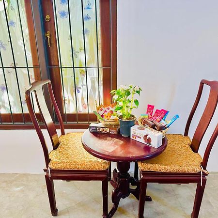 Sea Breeze Guest House Negombo Exterior photo