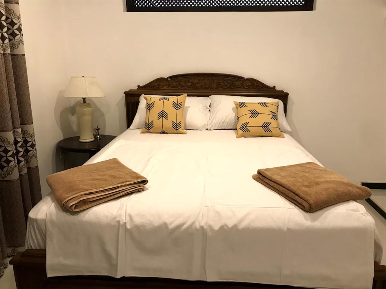 Sea Breeze Guest House Negombo Exterior photo
