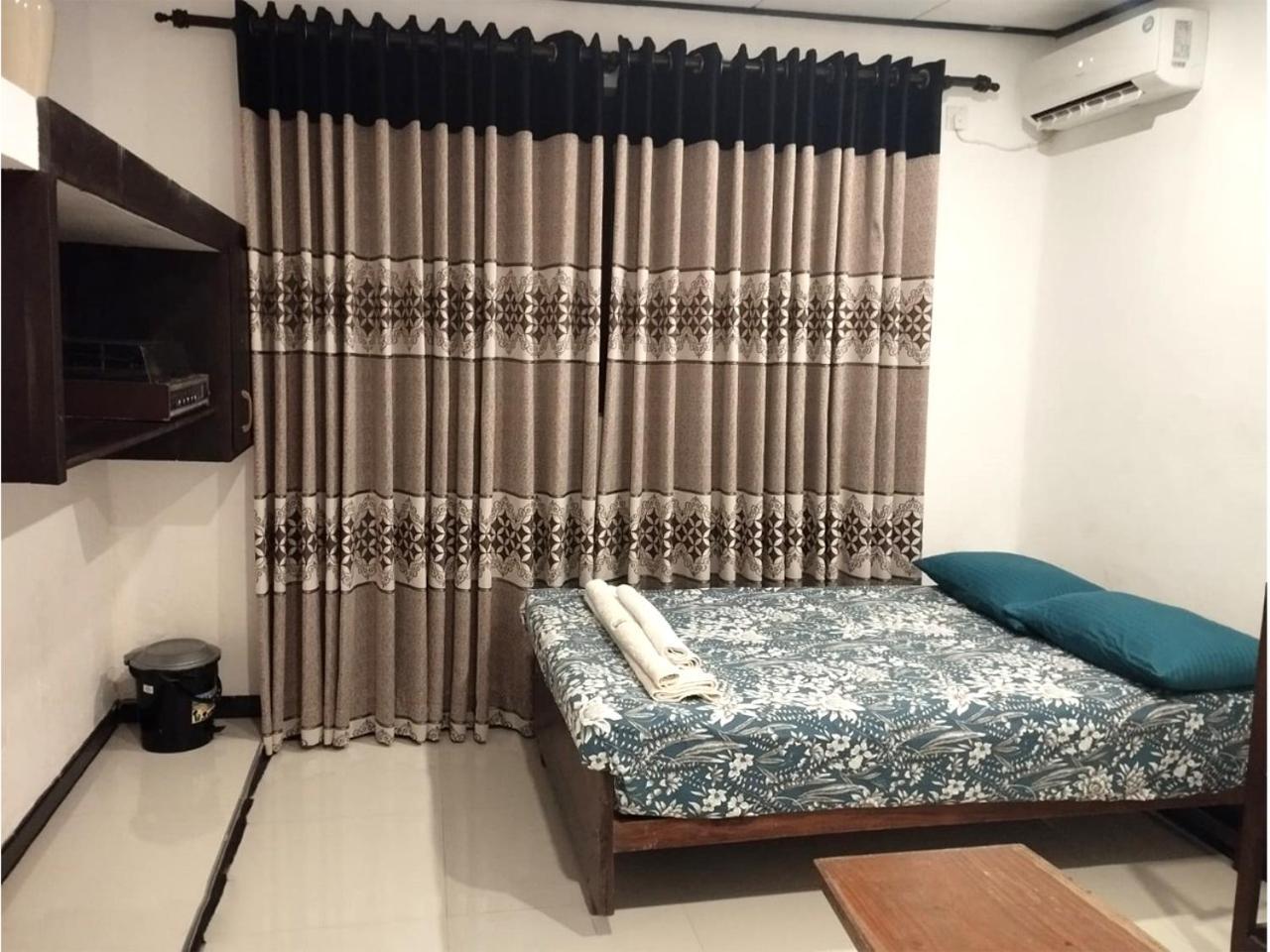 Sea Breeze Guest House Negombo Exterior photo