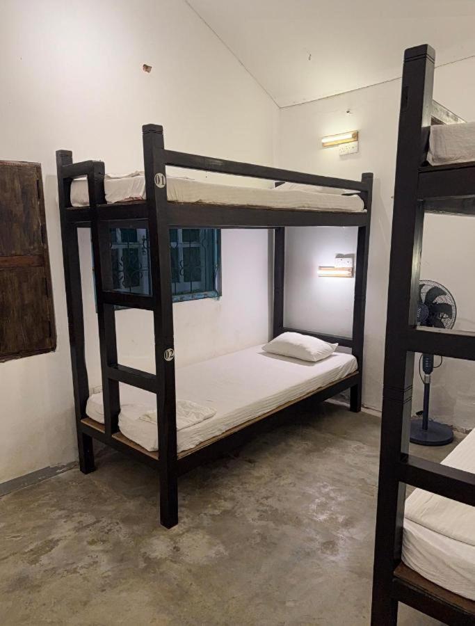 Sea Breeze Guest House Negombo Room photo