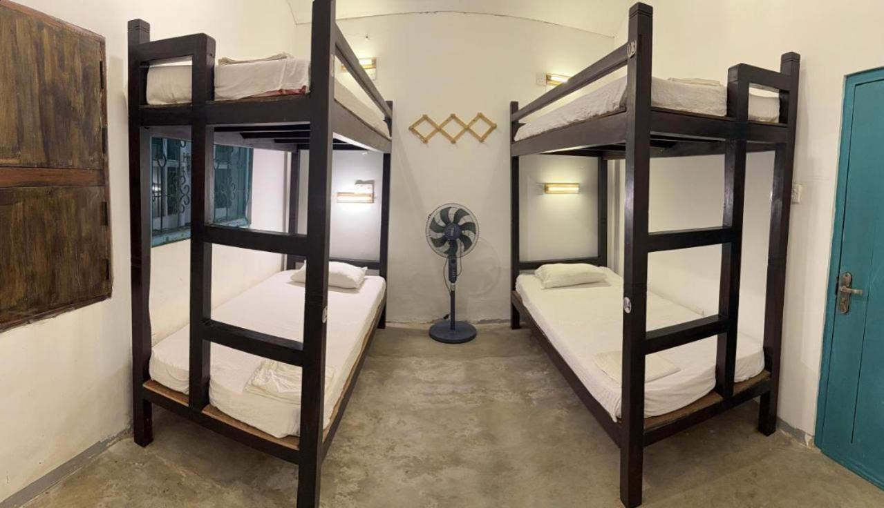 Sea Breeze Guest House Negombo Room photo